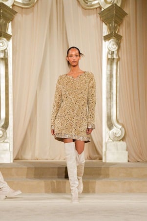 CHANEL هوت كوتور خريف 2025 -26 تسافر إلى اسكتلندا بأعين باريسية